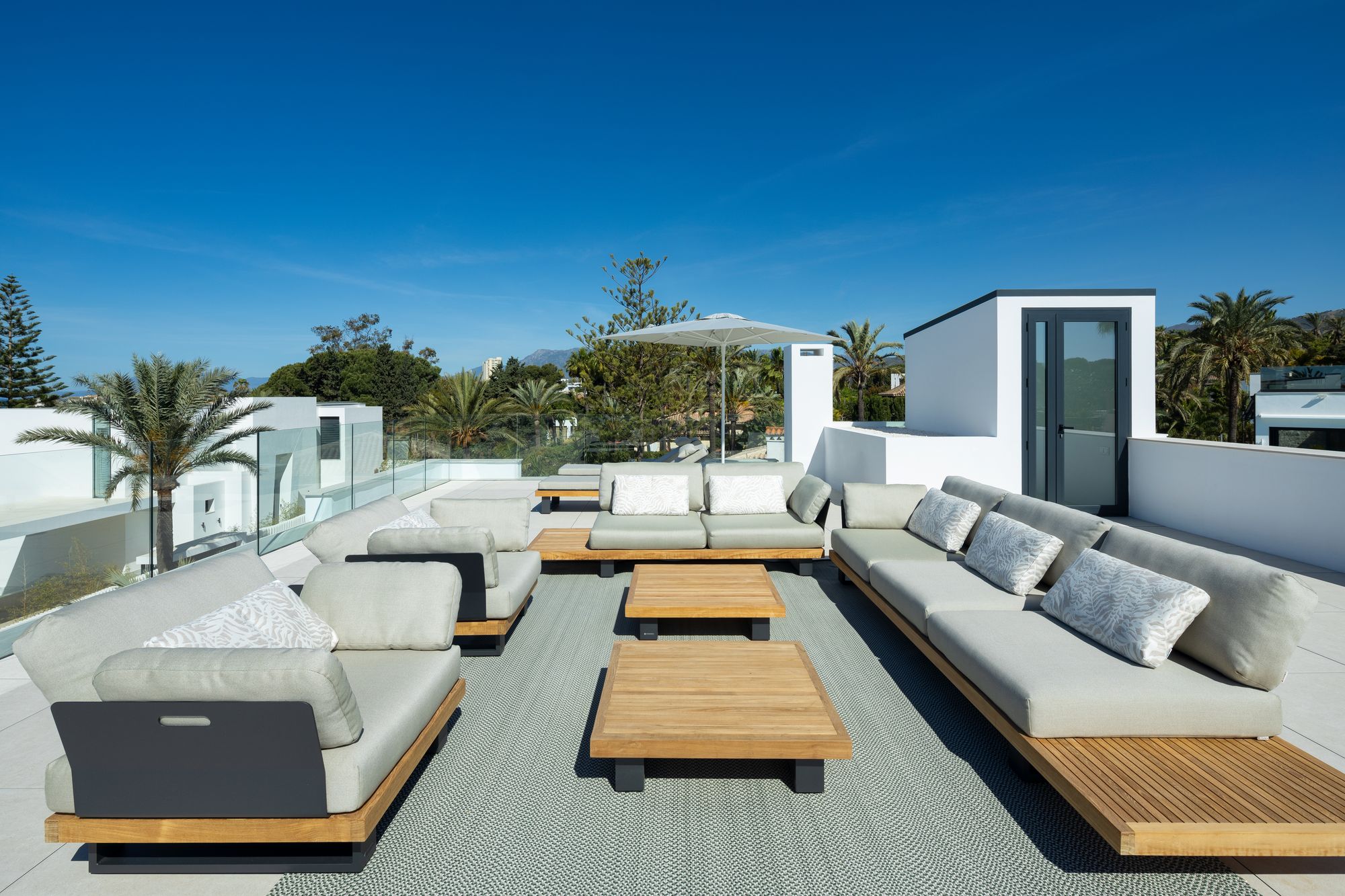 Rooftop lounge